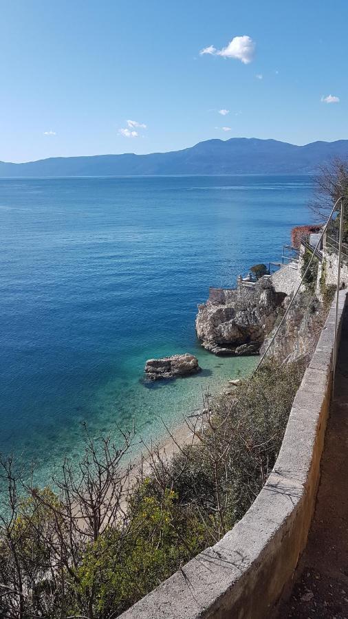 Apartman Mami-Krok Rijeka Exteriör bild