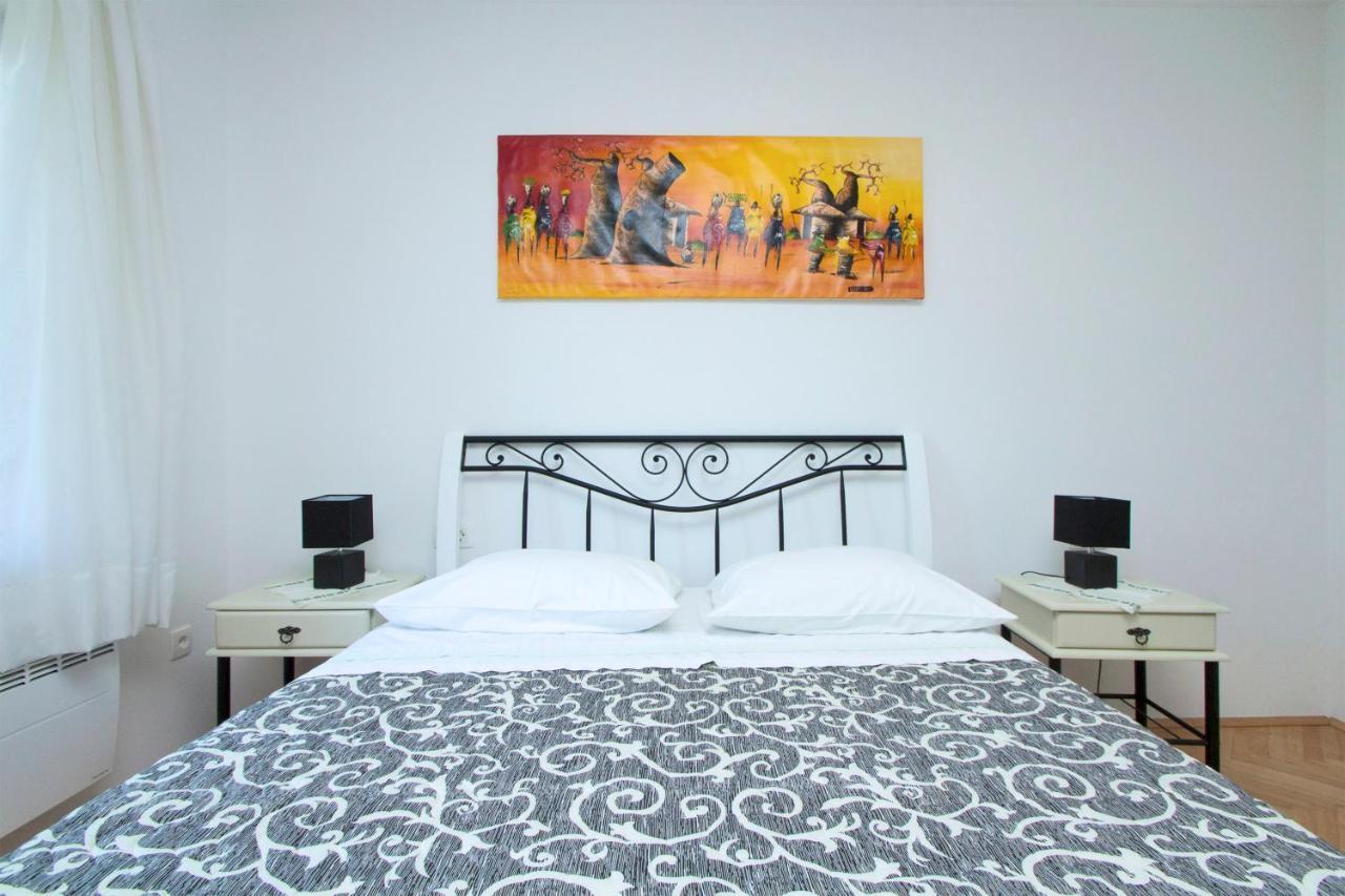Apartman Mami-Krok Rijeka Exteriör bild