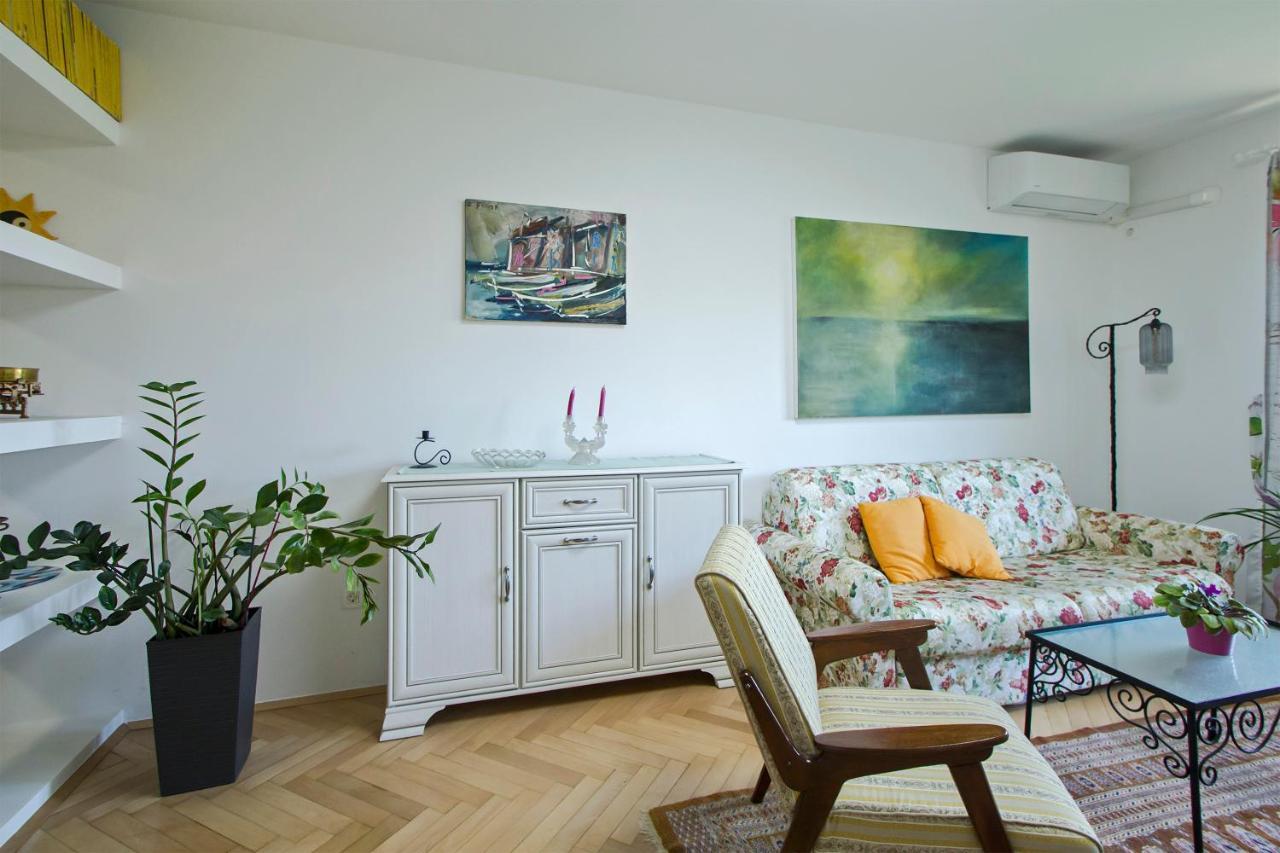 Apartman Mami-Krok Rijeka Exteriör bild