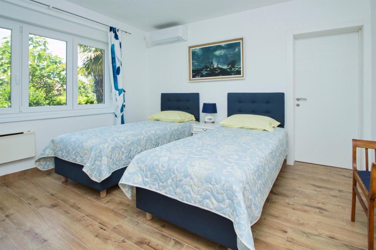 Apartman Mami-Krok Rijeka Exteriör bild