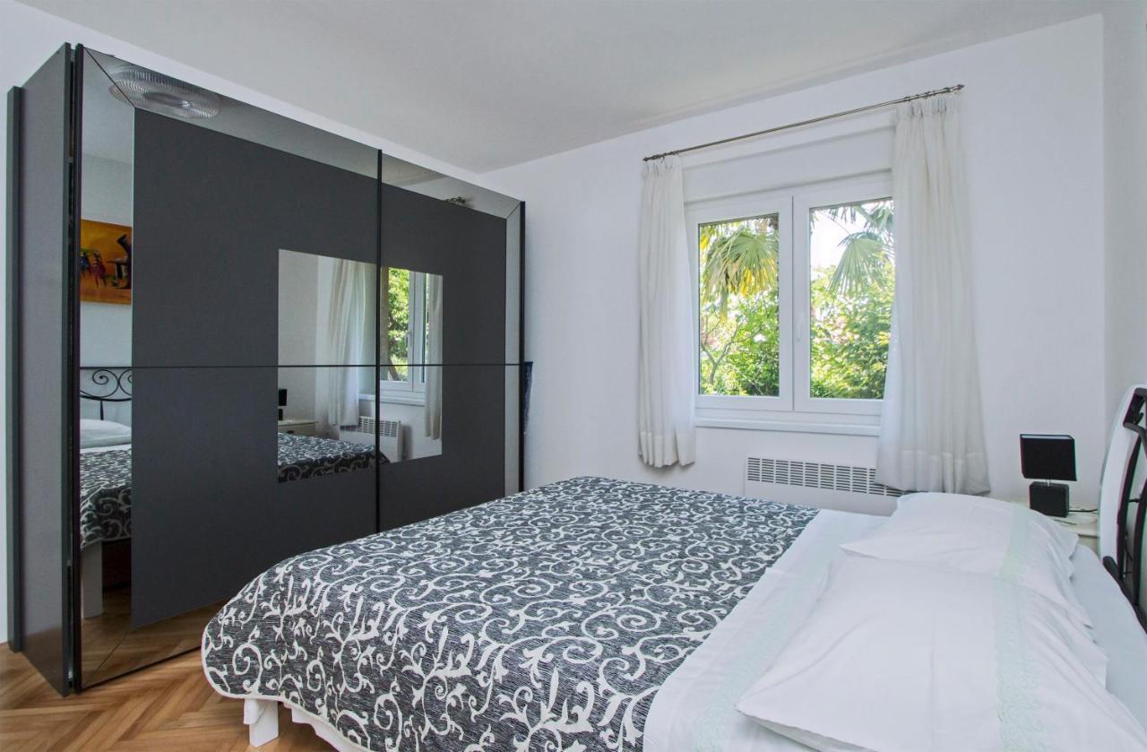 Apartman Mami-Krok Rijeka Exteriör bild
