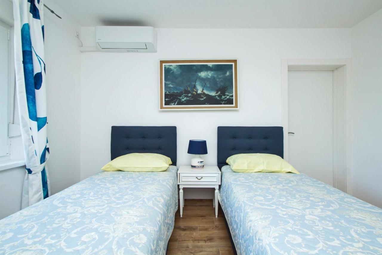Apartman Mami-Krok Rijeka Exteriör bild