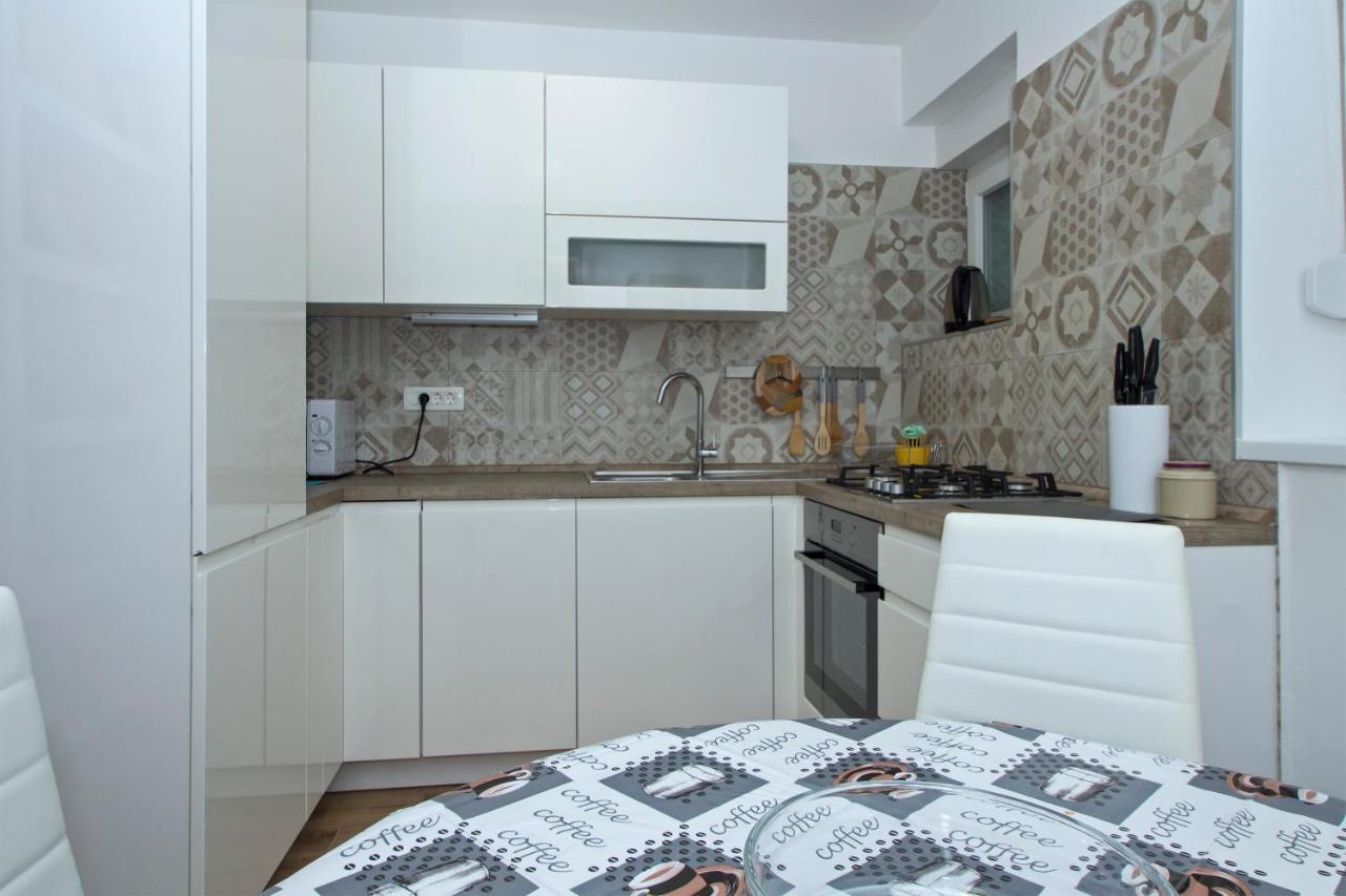 Apartman Mami-Krok Rijeka Exteriör bild